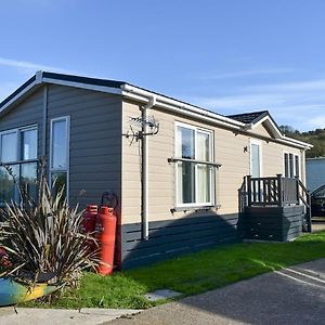 Riverside Holiday Park Otel Amberley  Exterior photo