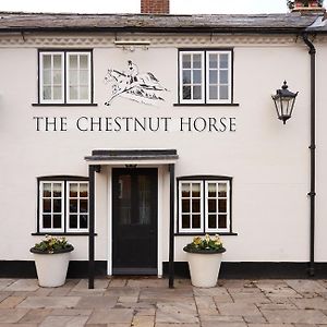 The Chestnut Horse Otel Winchester Exterior photo