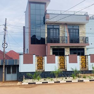 Care House Otel Kigali Exterior photo