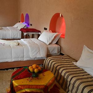 Gite D'Etape Tamaloute Bed & Breakfast Bou Drarar Exterior photo