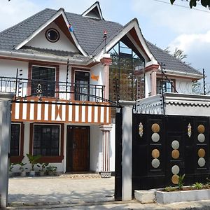 Tausi Mweupe Daire Naivasha Exterior photo