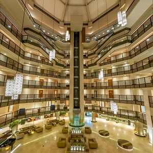 Radisson Blu Dhaka Water Garden Otel Exterior photo