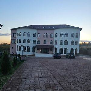 Crasmontana Konak Otel Dragoiesti Exterior photo