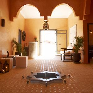 Riad Bouchedor Otel Varzazat Exterior photo