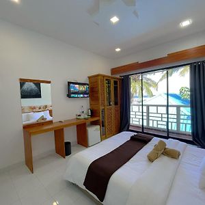 Paradise Retreat, Maafushi Otel Exterior photo