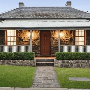 The Old Coach House C1850S Private Cottage Melbourne Exterior photo