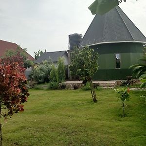 Ndugu Gardens Kasese Daire Exterior photo