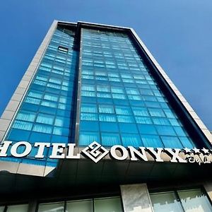 Onyx By Luna Otel Vahran Exterior photo