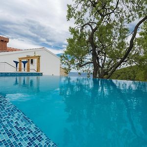 Villa Dundo Pero - Four Bedroom Villa With Swimming Pool And Sea View Babino Polje Exterior photo