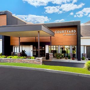 Courtyard By Marriott New Haven Orange Otel Exterior photo