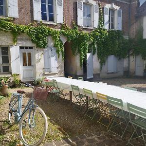 Il Etait Une Fois Un Jardin Bed & Breakfast Saint-Fargeau  Exterior photo