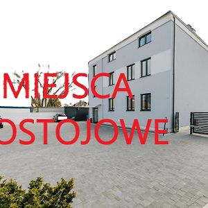 Obiekt Noclegowy Ocelot II Pruszków Exterior photo