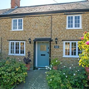 Strand Cottage Burton Bradstock Exterior photo