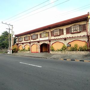 Starlight Lodging House Otel Laoag Exterior photo