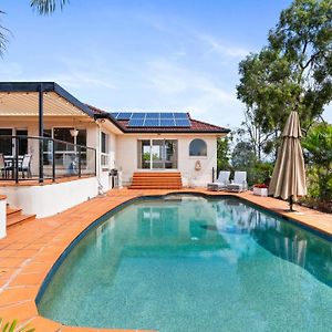 Peaceful Family Home: 4-Bed Pool Alfresco Dining Albany Creek Exterior photo