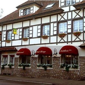 Le Cheval Rouge Otel Louhans Exterior photo