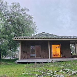 Country Farm Villa Healesville Exterior photo