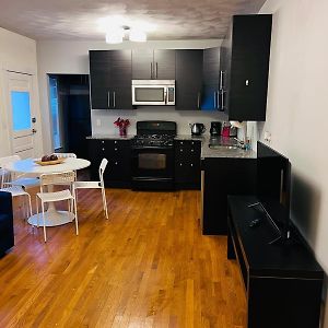 Renovated, 10 Min From The City Daire Boston Exterior photo