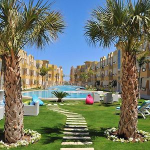 Cosi Studio Vue Piscine Au Bord De La Mer A Chott Meriem Et Dans Un Emplacement Privilegie Port El Kantaoui Exterior photo