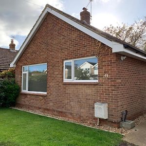 3-Bed Bungalow Near Hayling Island Sailing Club Villa South Hayling Exterior photo