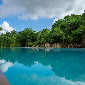 Omkara Rekawa Otel Tangalle Exterior photo