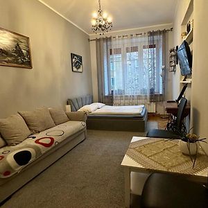 Apartament Przy Dworcu Daire Radom Exterior photo