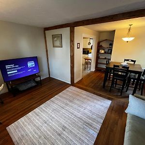 Comfortable And Cozy Apt With Parking Daire Burlington Exterior photo