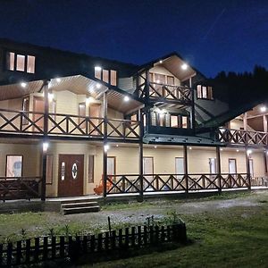 Sadyba U Zumera Otel Krivorovnya Exterior photo