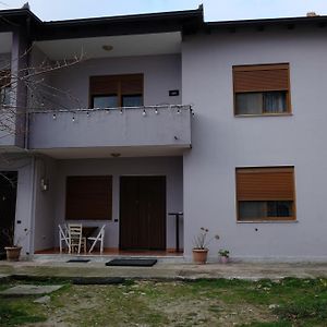 Kroi'Pistolve Otel Krujë Exterior photo