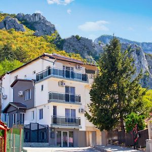 Rooms And Suites Rade-Iii Vratsa Exterior photo