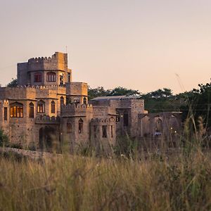 Manmatha A Luxury Retreat Bed & Breakfast Udaipur Exterior photo