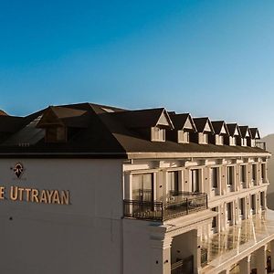 The Uttrayan - Luxury Meets Tranquility Otel Kaliana Exterior photo