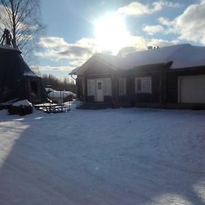 Meskalandia Villa Rovaniemi Exterior photo