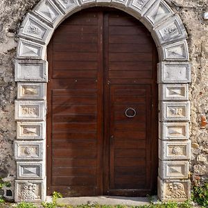 Maison De Curtis Bed & Breakfast Policastro Bussentino Exterior photo