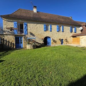 Gite Familial Avec Cheminee, Ping-Pong, Pres De La Grotte De Tourtoirac Et Du Chateau De Hautefort - Fr-1-616-8 Villa Exterior photo