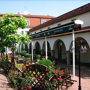 Hanacky Dvur Otel Olomouc Exterior photo