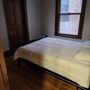 Fully Furnished 3 Bedrooms Loft Hartford Exterior photo