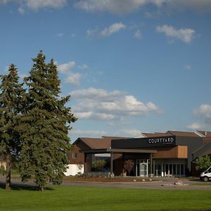 Courtyard By Marriott Lansing Otel Exterior photo