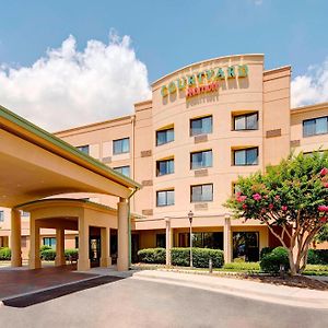 Courtyard By Marriott Roanoke Airport Otel Exterior photo