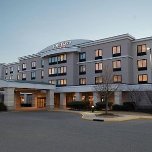 Courtyard Republic Airport Long Island/Farmingdale Otel Exterior photo