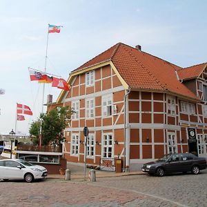 Zum Alten Schifferhaus Apart otel Lauenburg Exterior photo