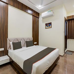 Super Collection O Hotel Rooms Vadodara Exterior photo