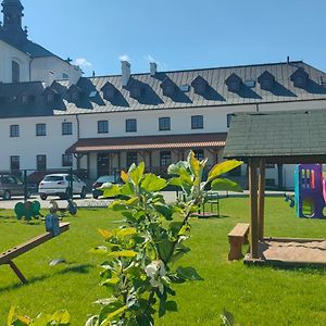 Centrum Dialogu Kultur Otel Węgrów Exterior photo