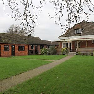 The Swan Motel, Gillingham Beccles Exterior photo