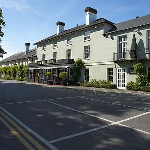 The Bull Otel Gerrards Cross Exterior photo