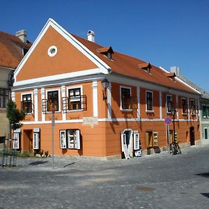 Pont Vendeghaz Otel Kőszeg Exterior photo