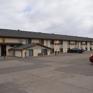 Super 8 By Wyndham Devils Lake Otel Exterior photo