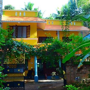 Vaiga Home Stay Kovalam Exterior photo