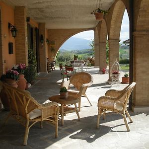 Bed And Breakfast San Martino Castignano Exterior photo