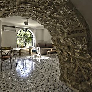 The Nest - A Romantic Vacation Home In Ein Kerem - Kudüs Room photo